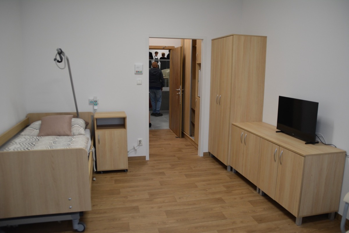 FOTO: Otvorili vyhorený Domov dôchodcov v Spišskej Novej Vsi, foto 5