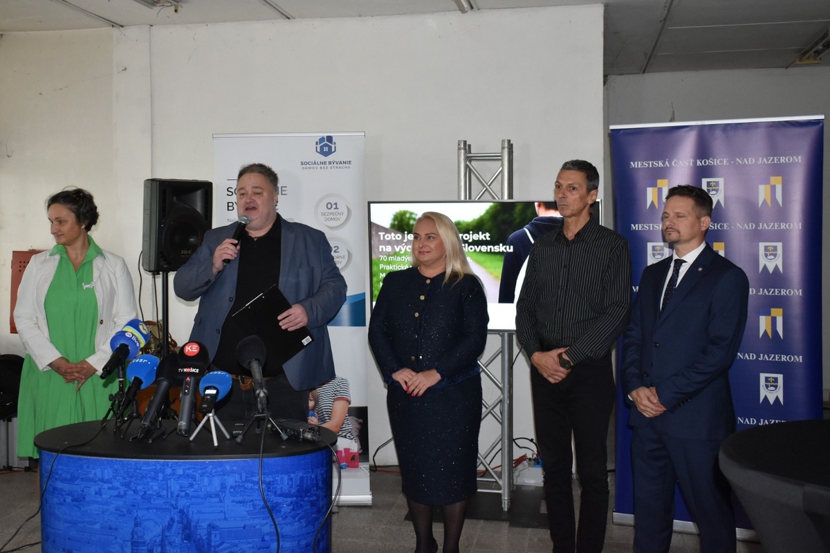 FOTO: V OC Branisko na Jazere pribudne potravinová banka aj domov pre mladých, foto 2