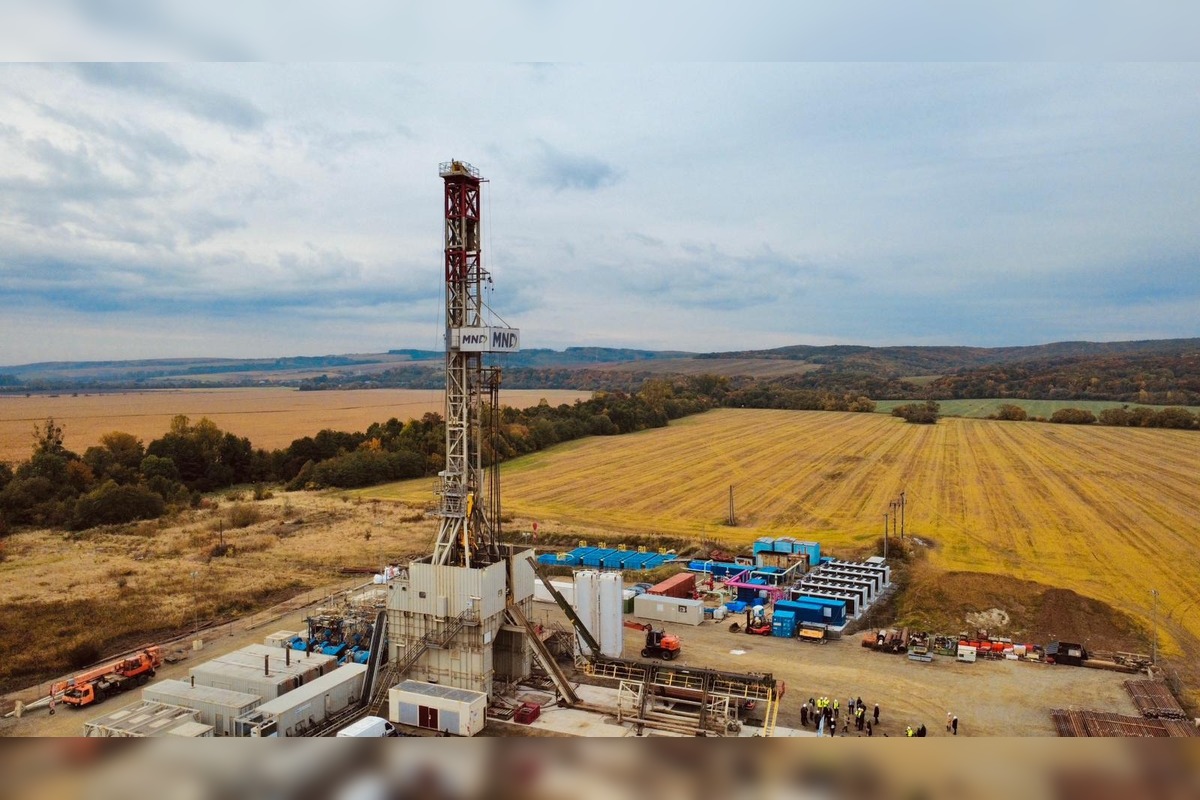 FOTO: V Ďurkove sa začína s výkopom geotermálnych vrtov, foto 1