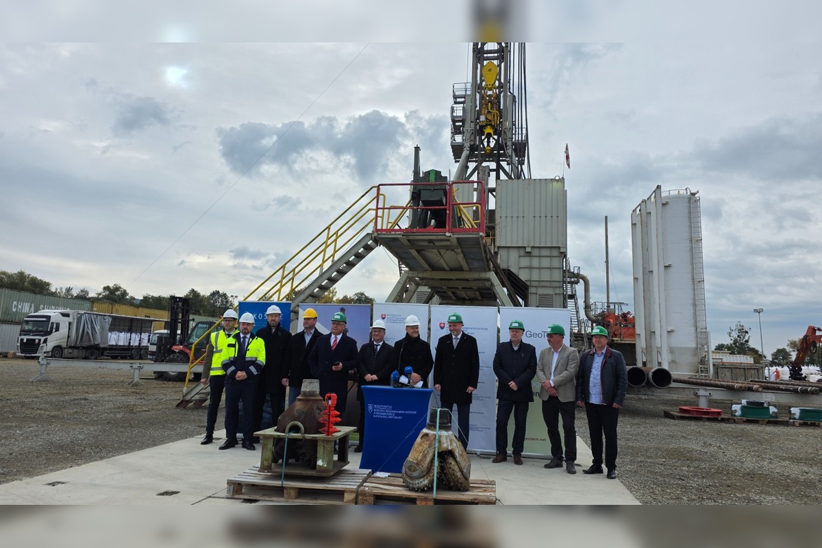 FOTO: V Ďurkove sa začína s výkopom geotermálnych vrtov, foto 4