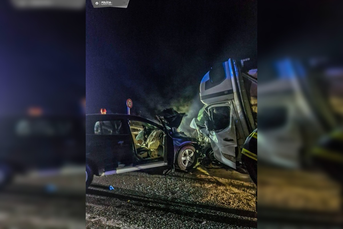 FOTO: Čelná zrážka pri Turni nad Bodvou, foto 2