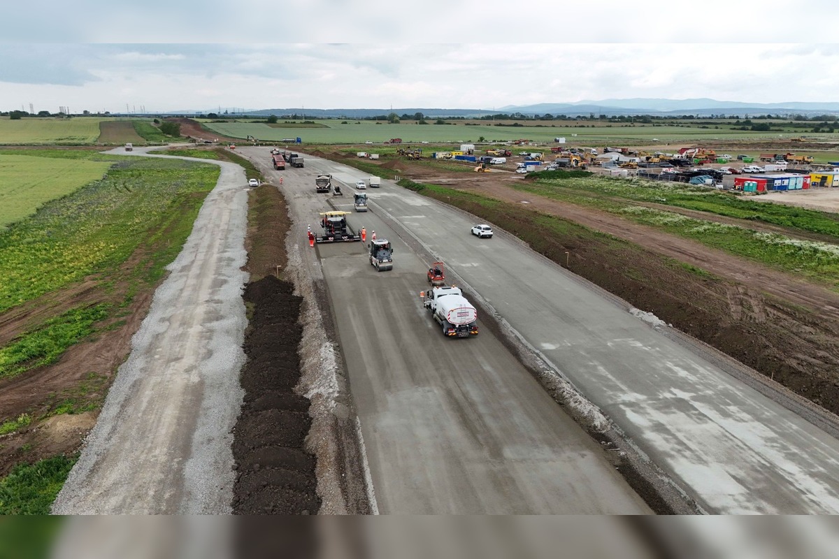 FOTO: Výstavba cestnej infraštruktúry v Priemyselnom parku Valaliky, foto 10