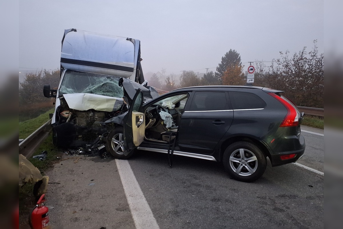 FOTO: Čelná zrážka pri Turni nad Bodvou, foto 5