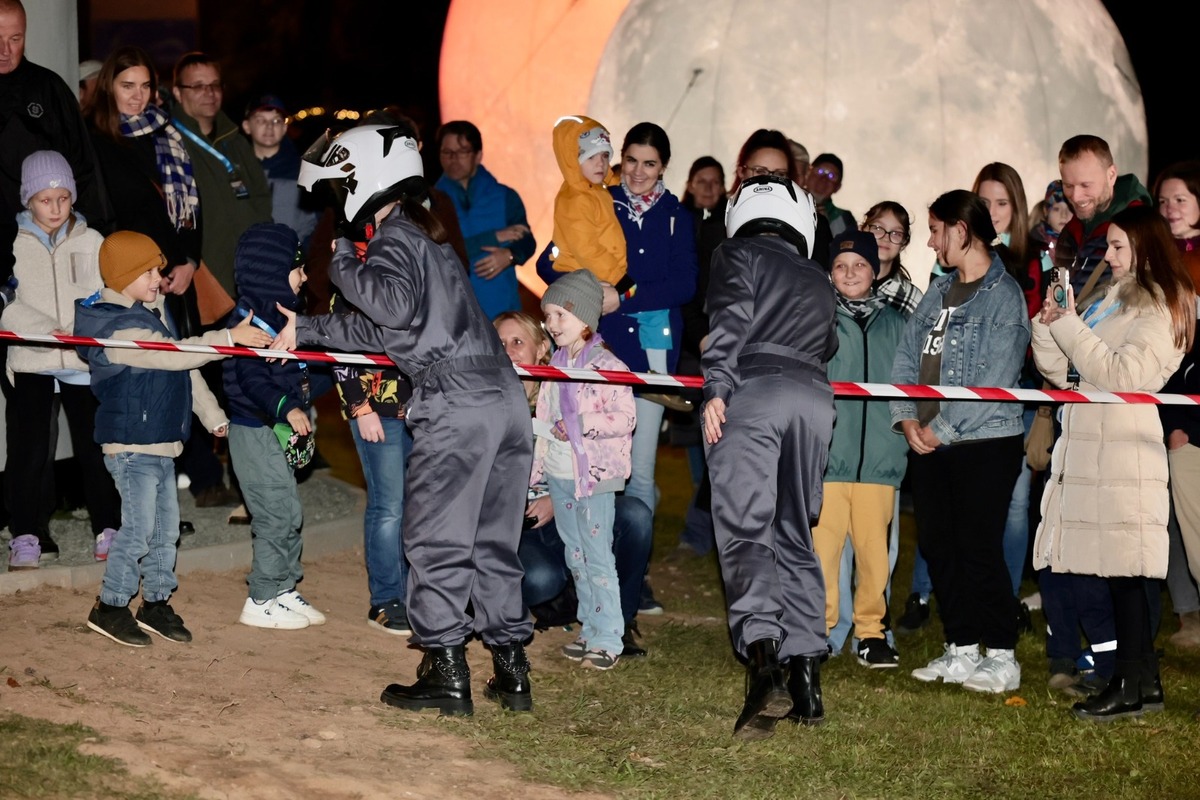 FOTO: Oficiálne otvorenie prvej simulovanej vesmírnej stanice na Slovensku v Rožňave, foto 4