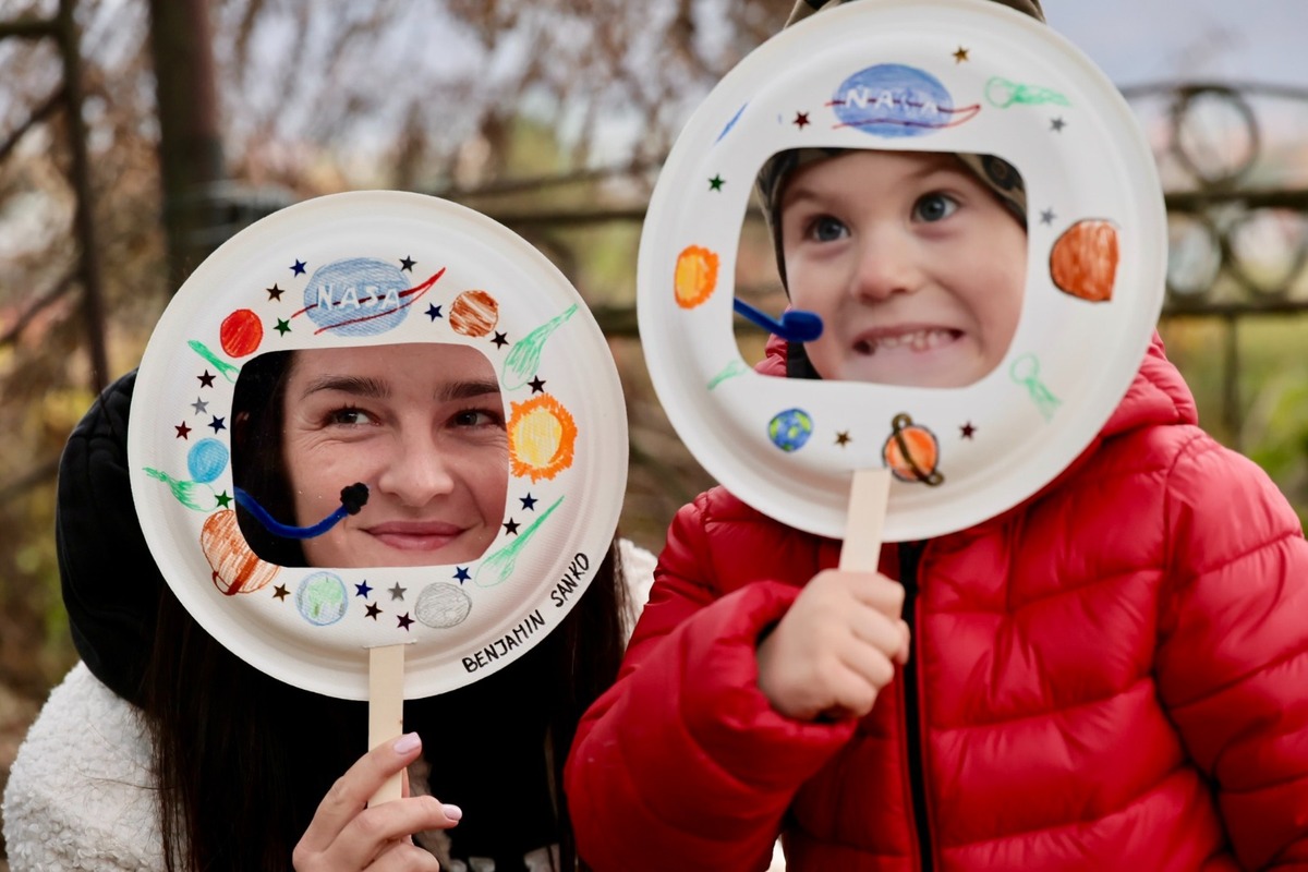 FOTO: Oficiálne otvorenie prvej simulovanej vesmírnej stanice na Slovensku v Rožňave, foto 17