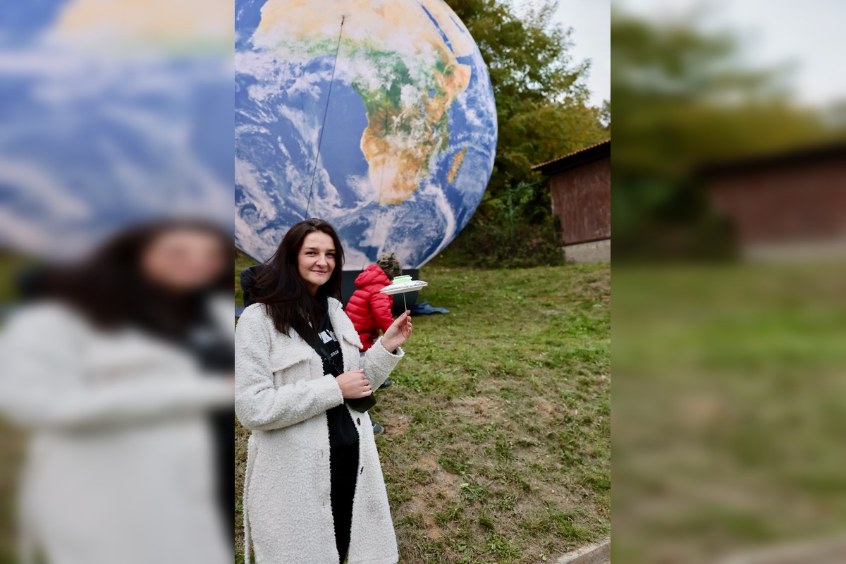 FOTO: Oficiálne otvorenie prvej simulovanej vesmírnej stanice na Slovensku v Rožňave, foto 23