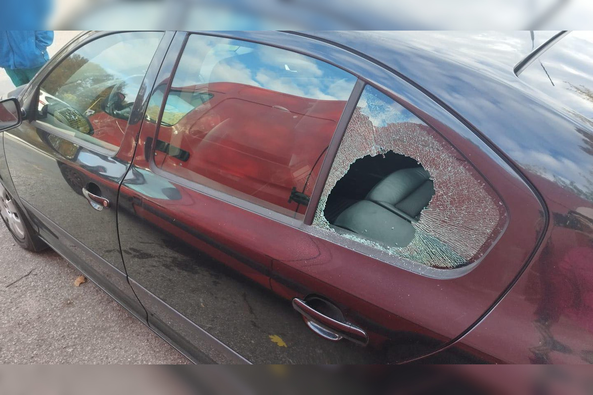 FOTO: Na Furči úradujú vlamači, poškodzujú zámky a rozbíjajú aj okná, foto 1