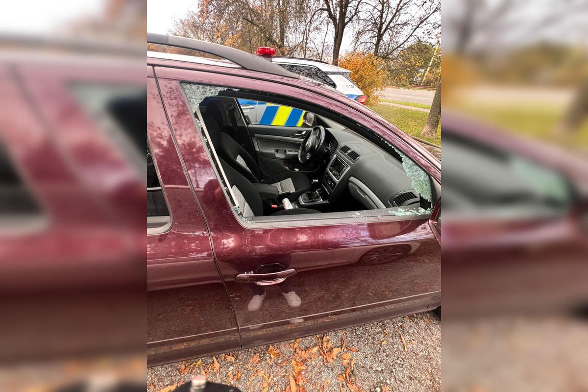 FOTO: Na Furči úradujú vlamači, poškodzujú zámky a rozbíjajú aj okná, foto 2