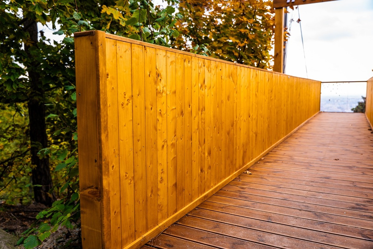 FOTO: Visutá lávka pri Vyhliadkovej veži dostala nový nádych, foto 6