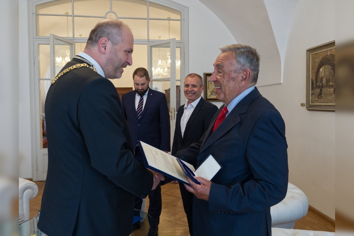 FOTO: Zomrela vodnopólová legenda Ladislav Bottlik, foto 4