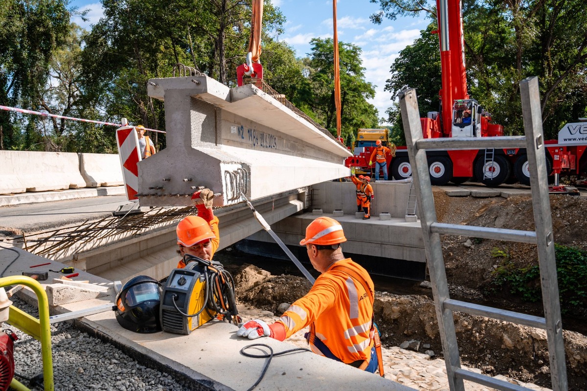 FOTO: Po necelom roku dokončili opravu mosta pri obci Debraď, foto 7