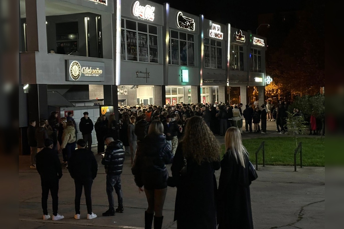 FOTO: Polícia uzavrela vstup do obľúbeného košického klubu , foto 7