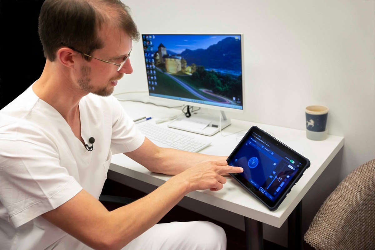 FOTO: UNLP zaviedla novinku v liečbe Parkinsonovej choroby, foto 3