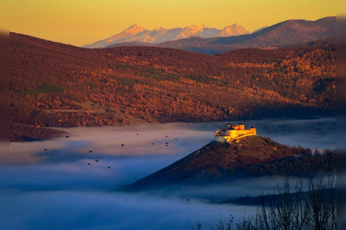 FOTO: Fotograf Richard zachytil v jednom zábere Krásnu Hôrku aj Vysoké Tatry, foto 3