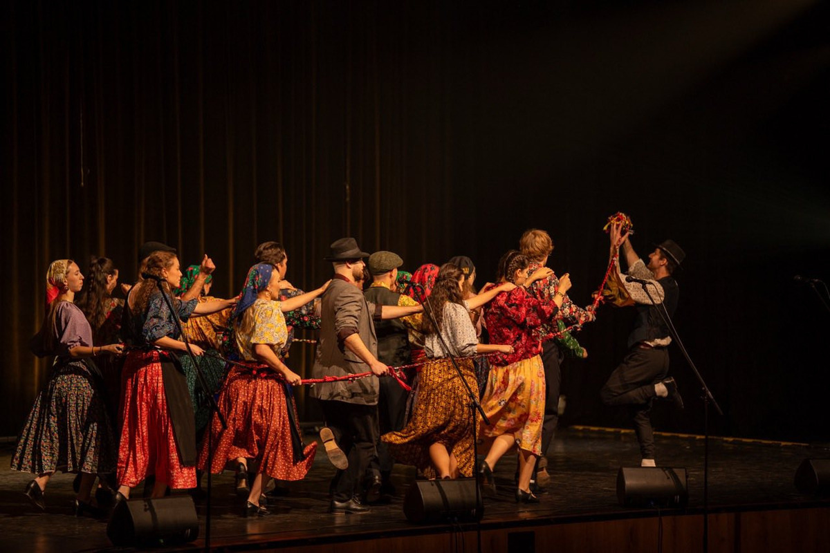 FOTO: Folklórny súbor Železiar uspel so svojou choreografiou aj na súťaži Jazykom tanca, foto 2
