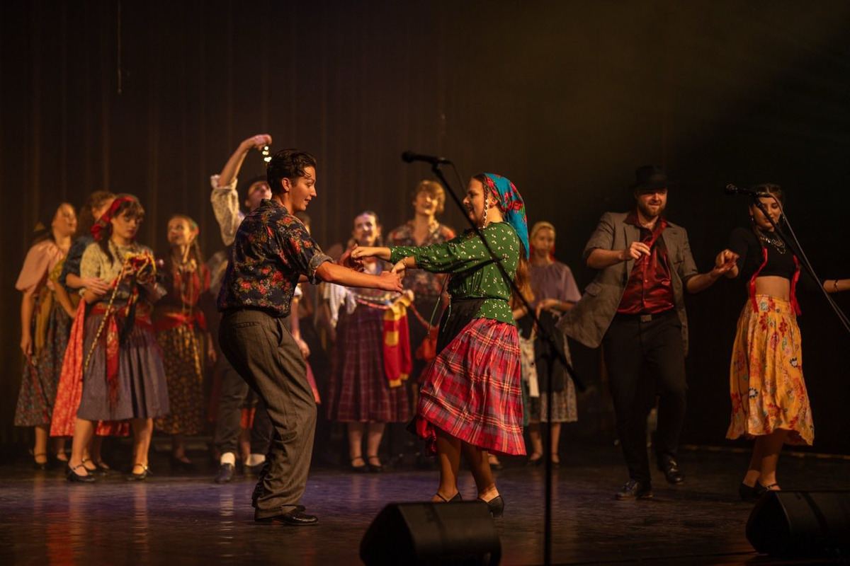FOTO: Folklórny súbor Železiar uspel so svojou choreografiou aj na súťaži Jazykom tanca, foto 4