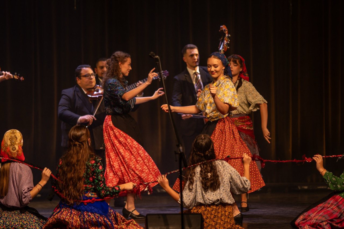 FOTO: Folklórny súbor Železiar uspel so svojou choreografiou aj na súťaži Jazykom tanca, foto 7
