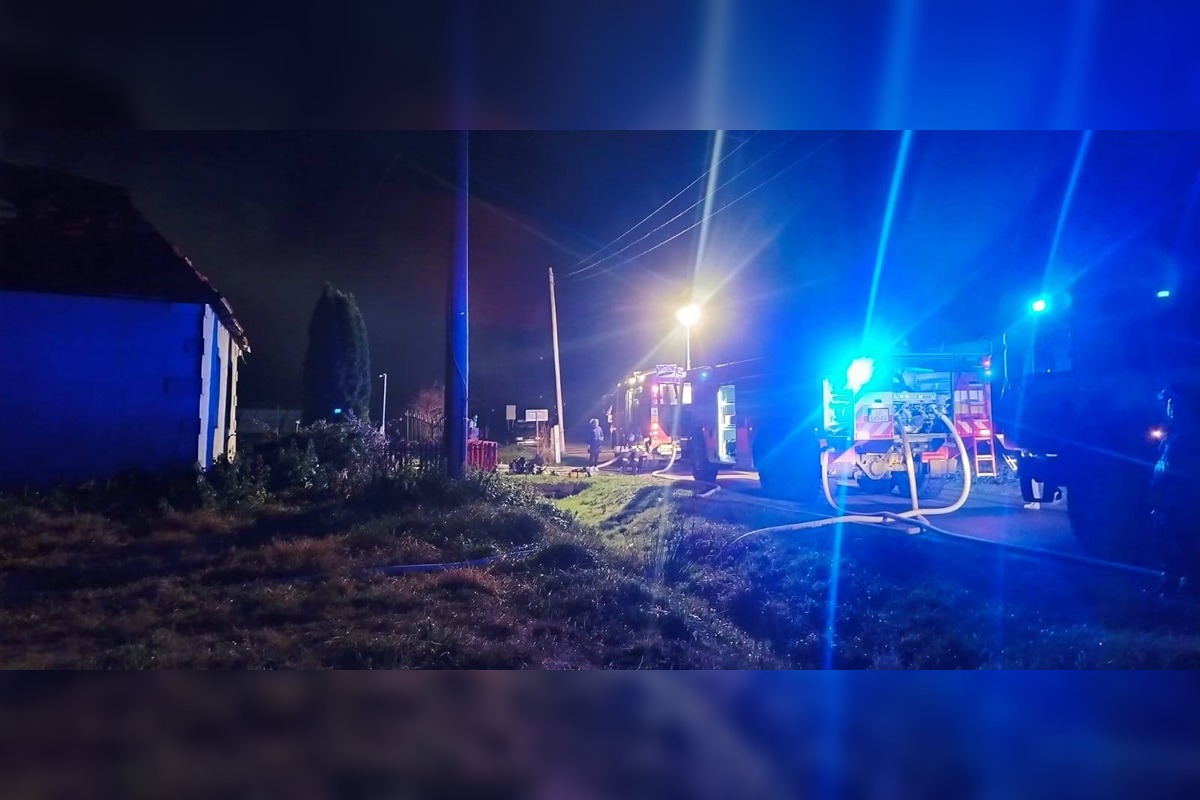 FOTO: Požiar rodinného domu v Nižnom Nemeckom, foto 4