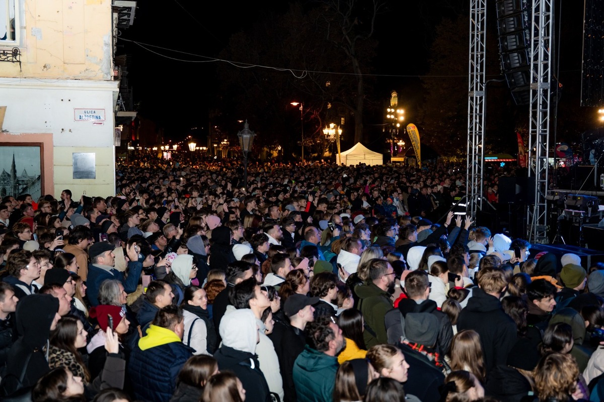 FOTO: Padre Guilherme rozvibroval Košice slovenskými aj svetovými hitmi, foto 6