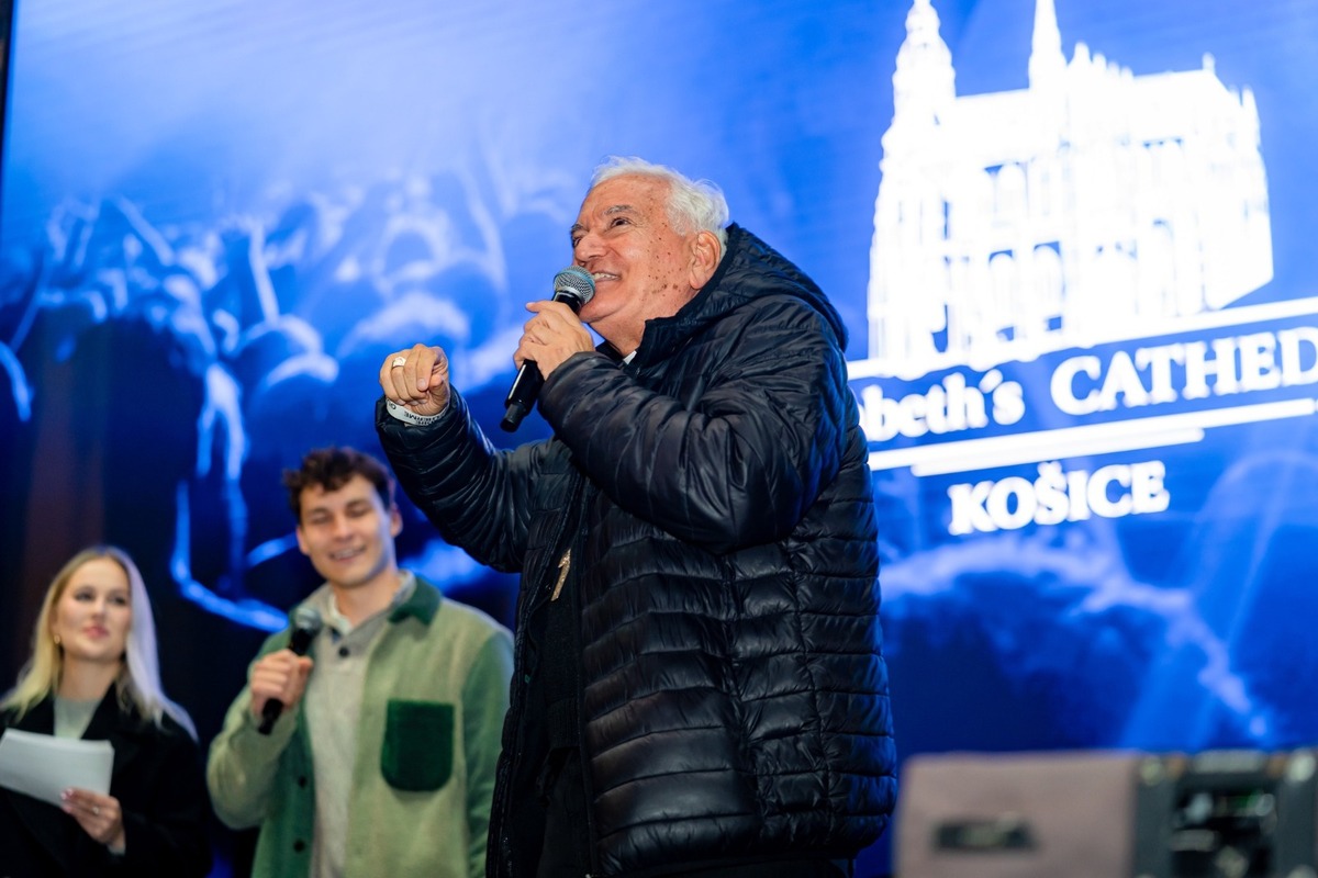 FOTO: Padre Guilherme rozvibroval Košice slovenskými aj svetovými hitmi, foto 9