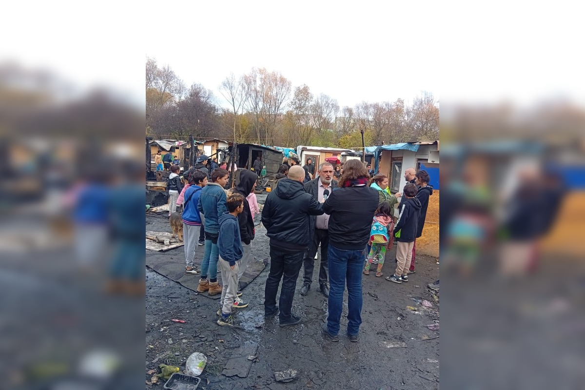 FOTO: Požiar chatrče na Luníku IX pripravil o život dve deti, foto 6