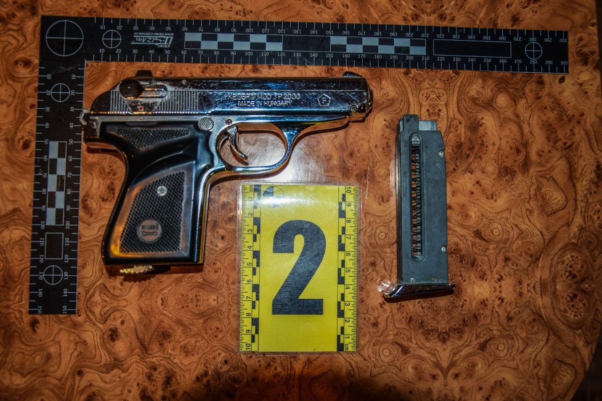 FOTO: Polícia našla u muža zo Zemplína vlastný arzenál, foto 1