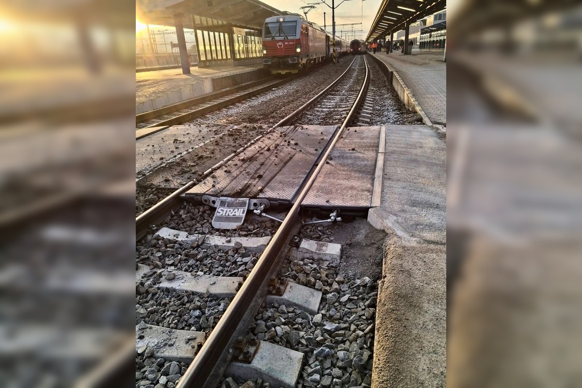 FOTO: Na košickej stanici sa vykoľajil vlak, foto 1