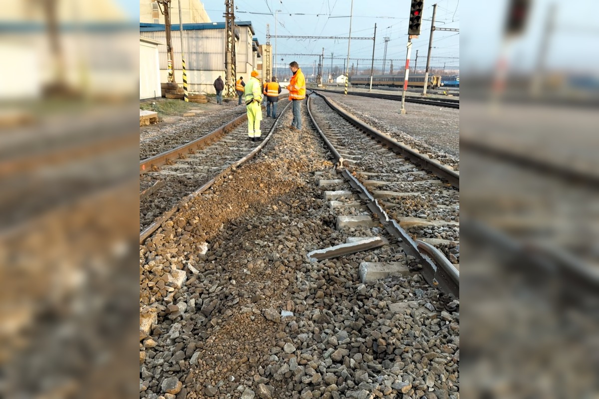 FOTO: Na košickej stanici sa vykoľajil vlak, foto 4