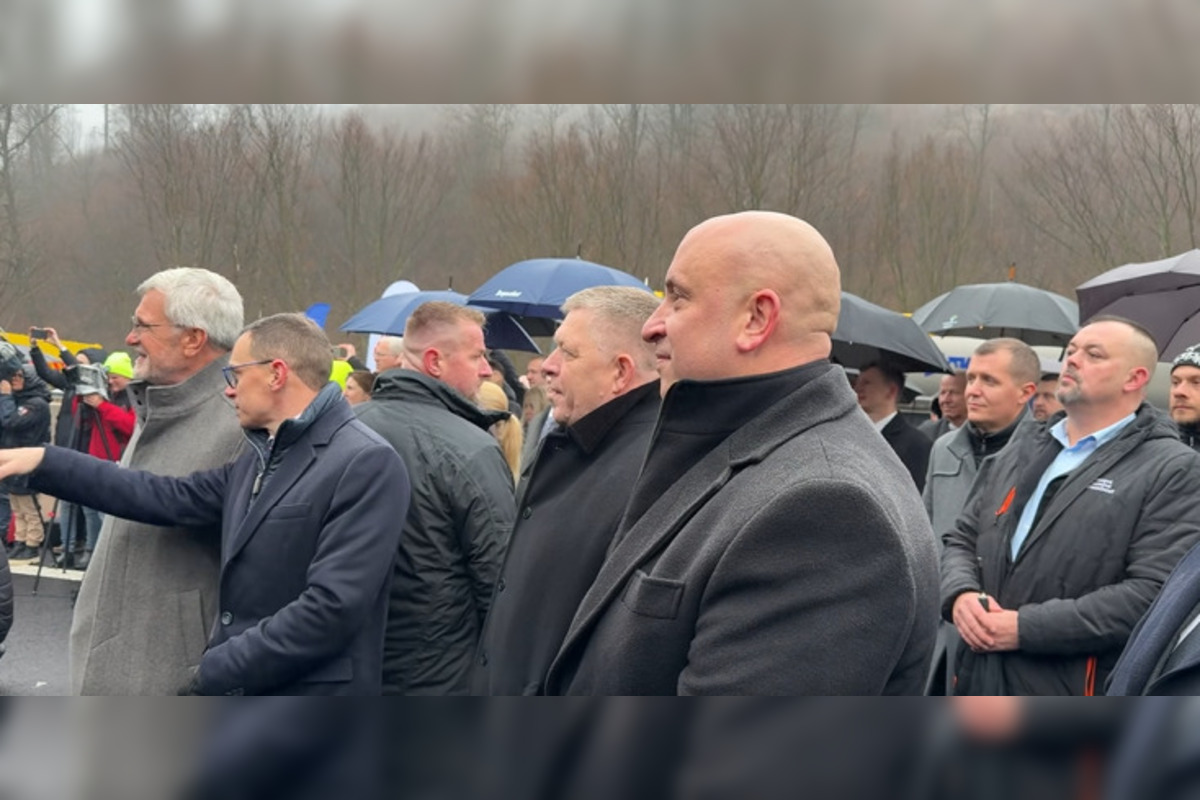 FOTO: Nový úsek R2 Kriváň – Mýtna slávnostne otvorili, foto 3