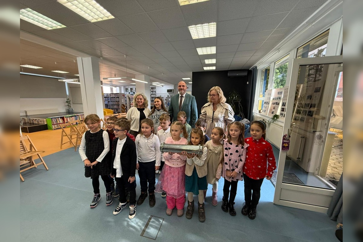 FOTO: Košická knižnica zakopala časovú schránku, foto 5