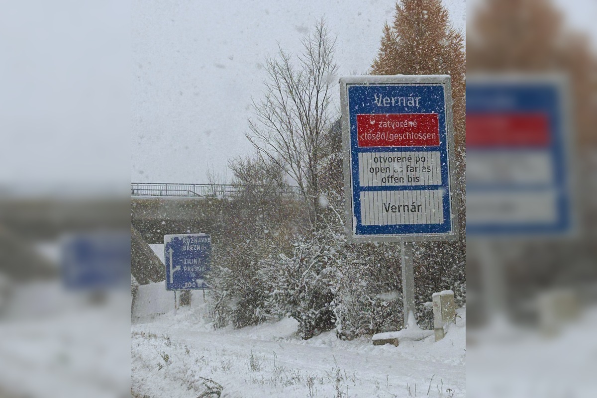 FOTO: Slovensko zasypal sneh. Polícia radí, ako jazdiť bezpečne, foto 1