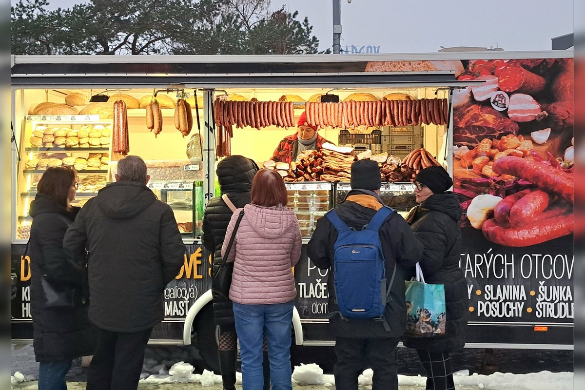 FOTO: Vianočné trhy pred košickým Auparkom, foto 2