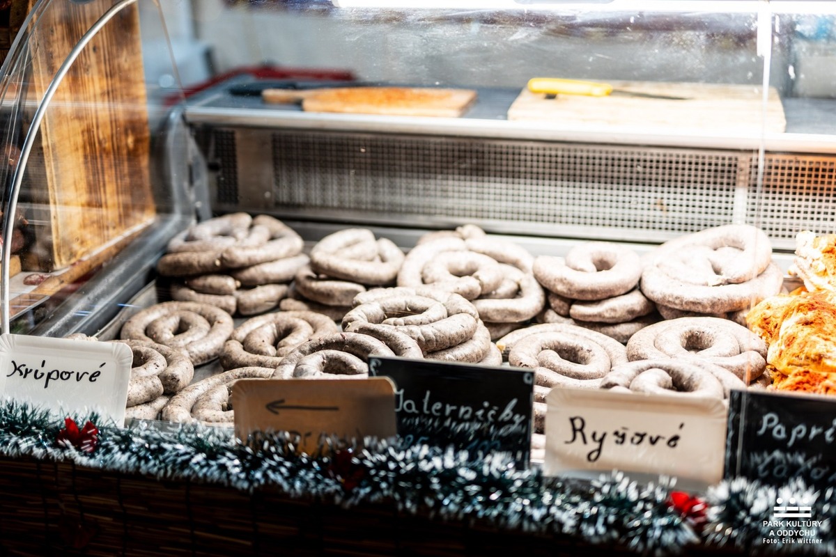FOTO: Vianočné trhy v Prešove. Sviatočná atmosféra, no vysoké ceny?, foto 3