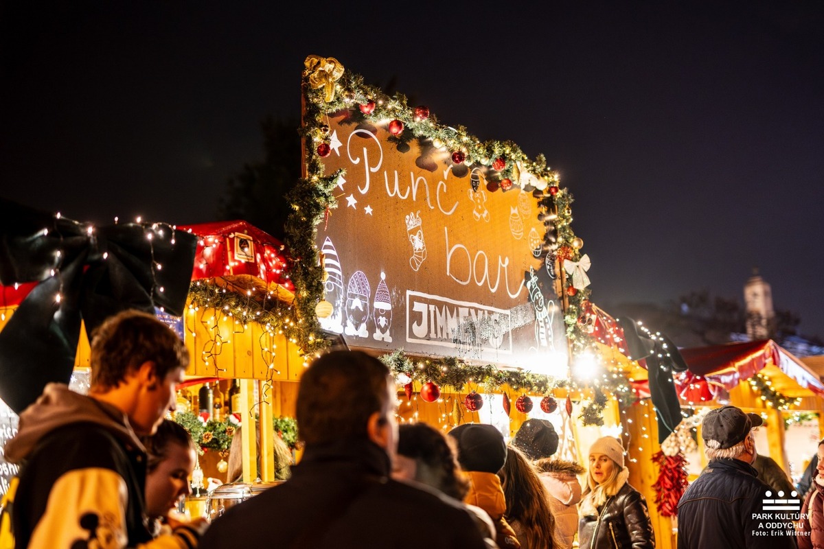 FOTO: Vianočné trhy v Prešove. Sviatočná atmosféra, no vysoké ceny?, foto 6