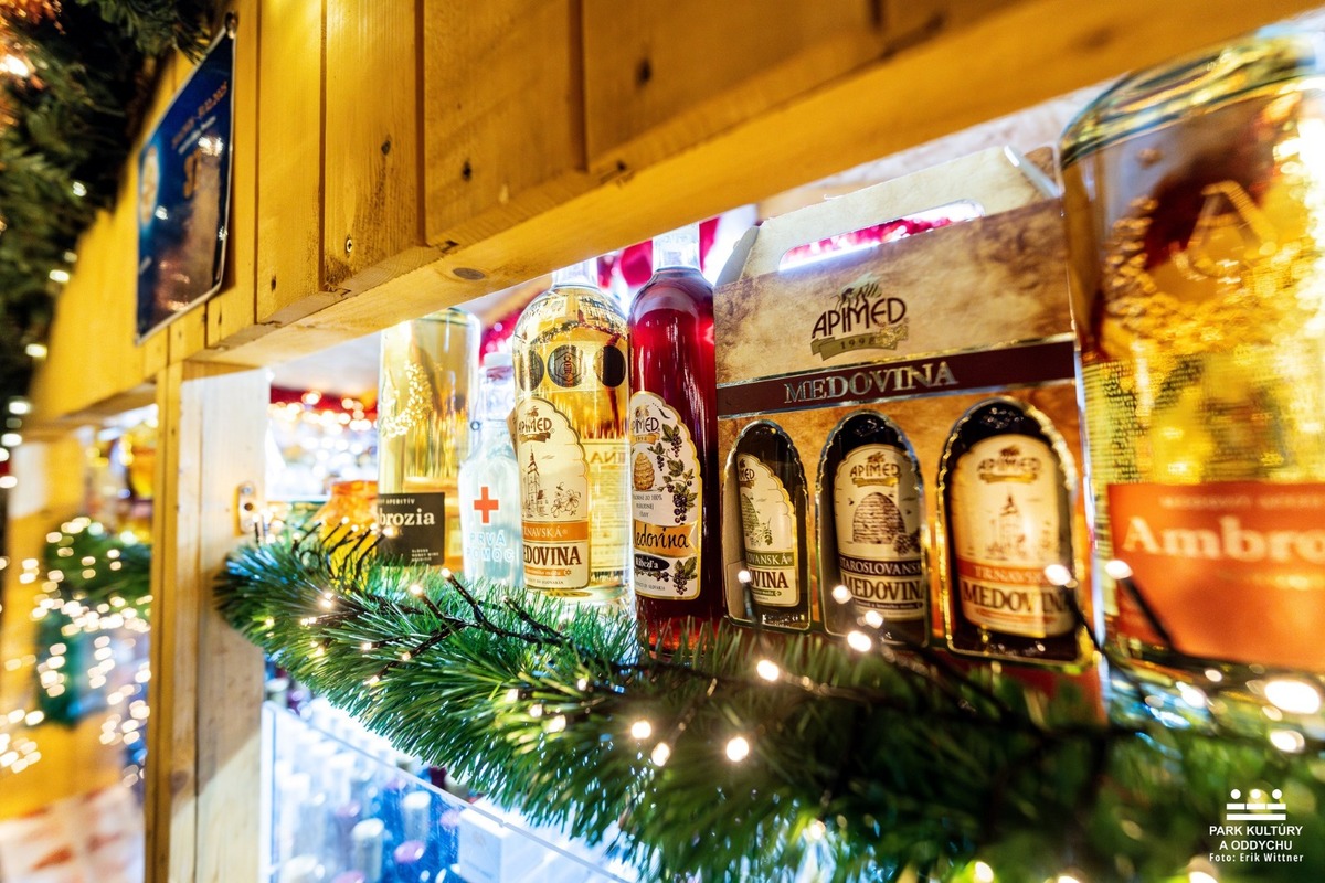 FOTO: Vianočné trhy v Prešove. Sviatočná atmosféra, no vysoké ceny?, foto 8