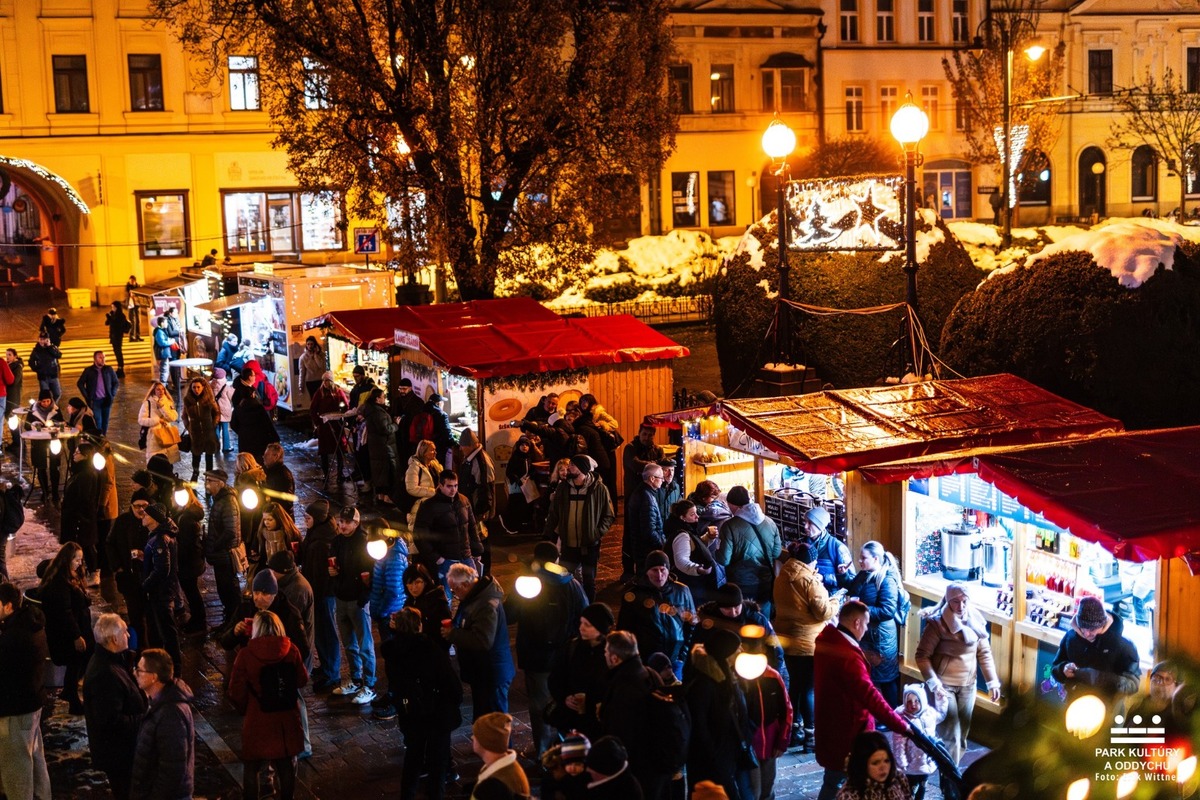 FOTO: Vianočné trhy v Prešove. Sviatočná atmosféra, no vysoké ceny?, foto 11