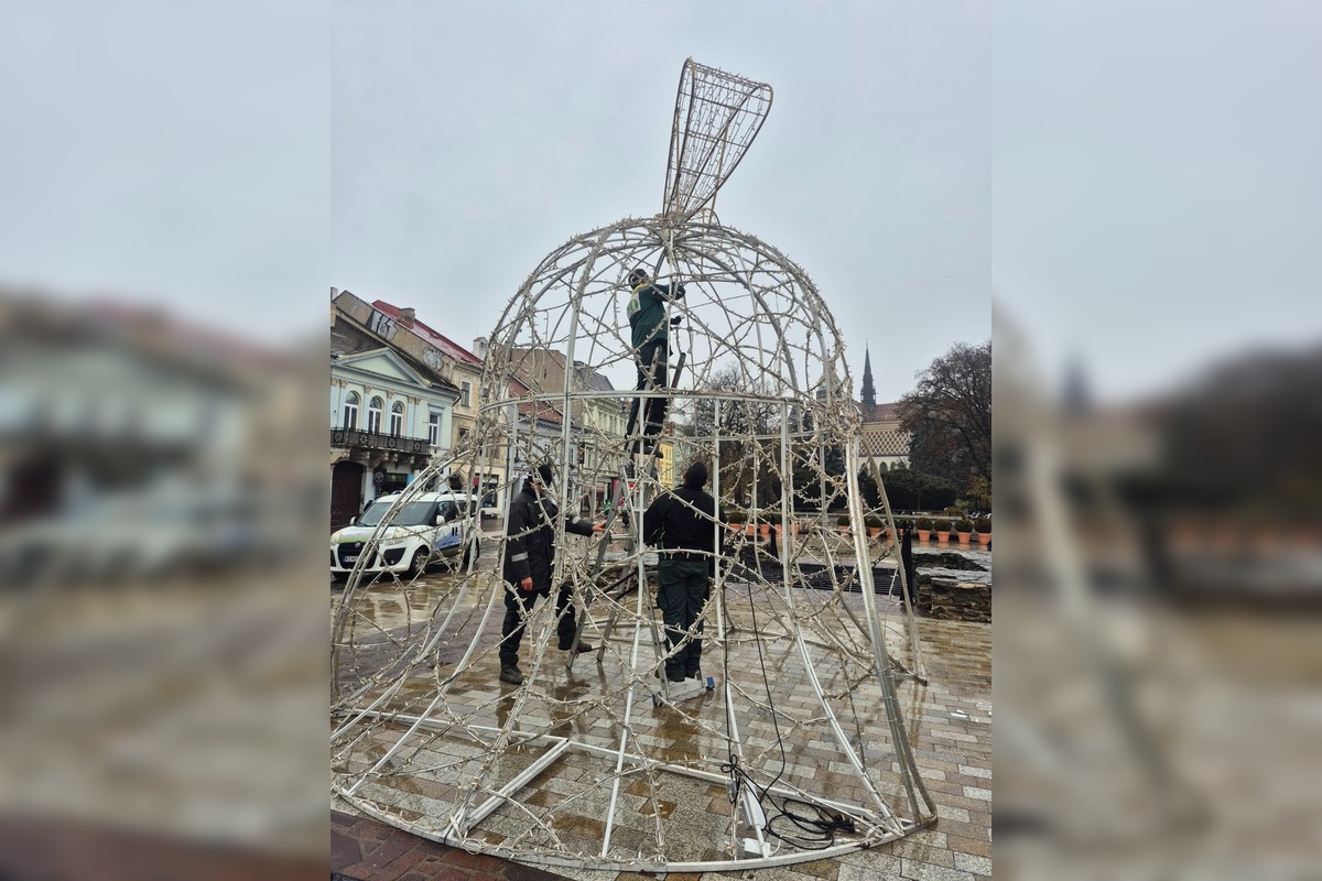 FOTO: V Košiciach pribúda vianočná výzdoba, foto 11