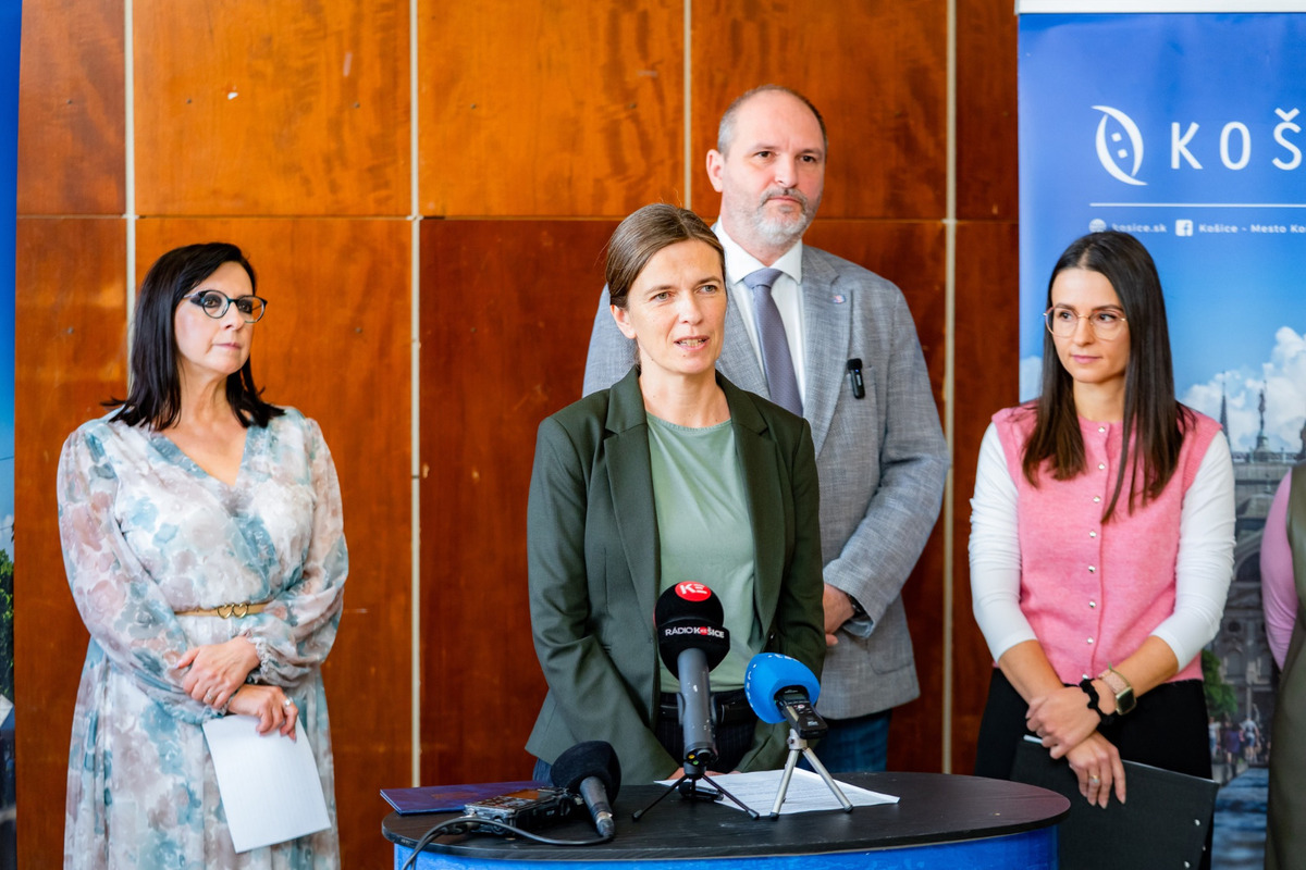 FOTO: Mesto Košice a odborníci z UPJŠ predstavili výsledky prieskumu o duševnom zdraví košických školákov, foto 4