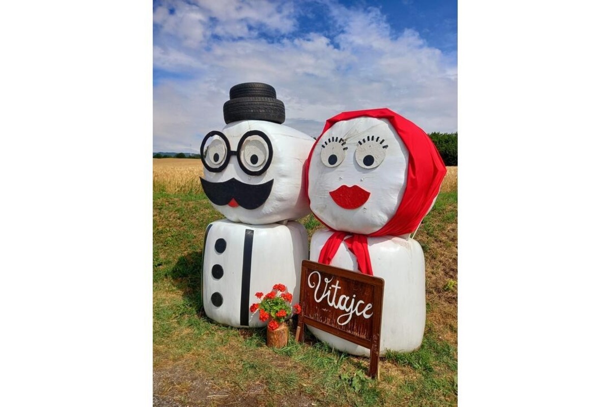 FOTO: V Trstenom pri Hornáde vás privítajú rozprávkové postavičky, foto 7