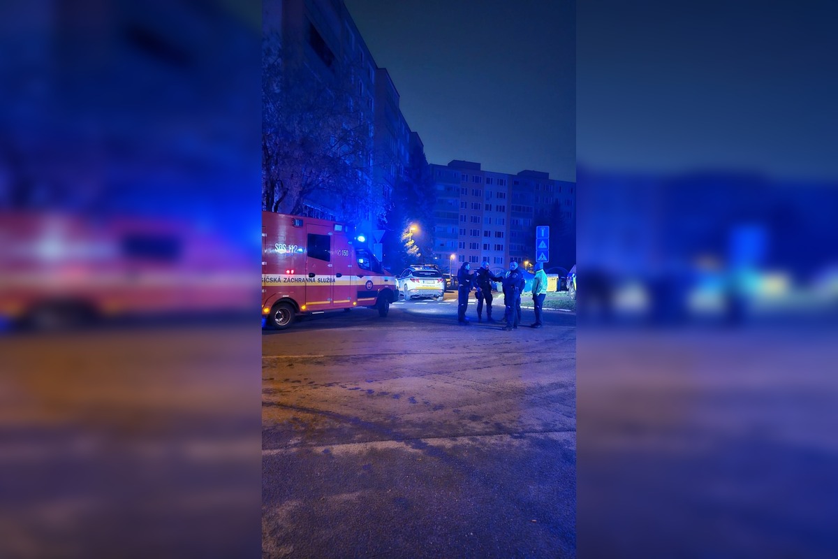 FOTO: Nočný požiar bytu na Terase, foto 3