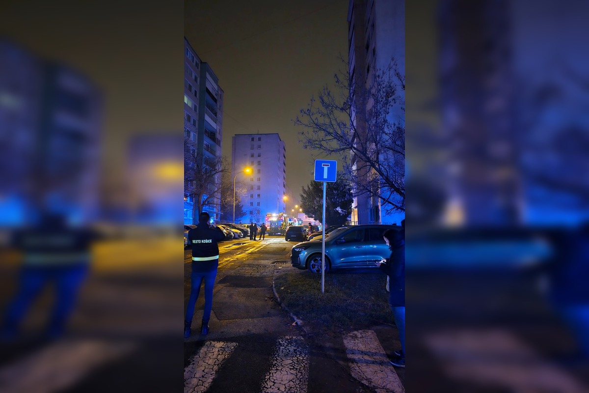 FOTO: Nočný požiar bytu na Terase, foto 4