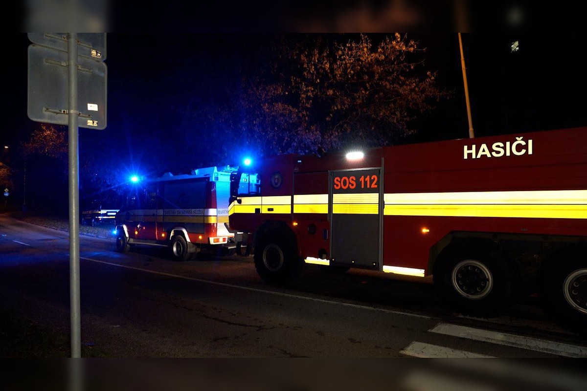 FOTO: Nočný požiar bytu na Terase, foto 7