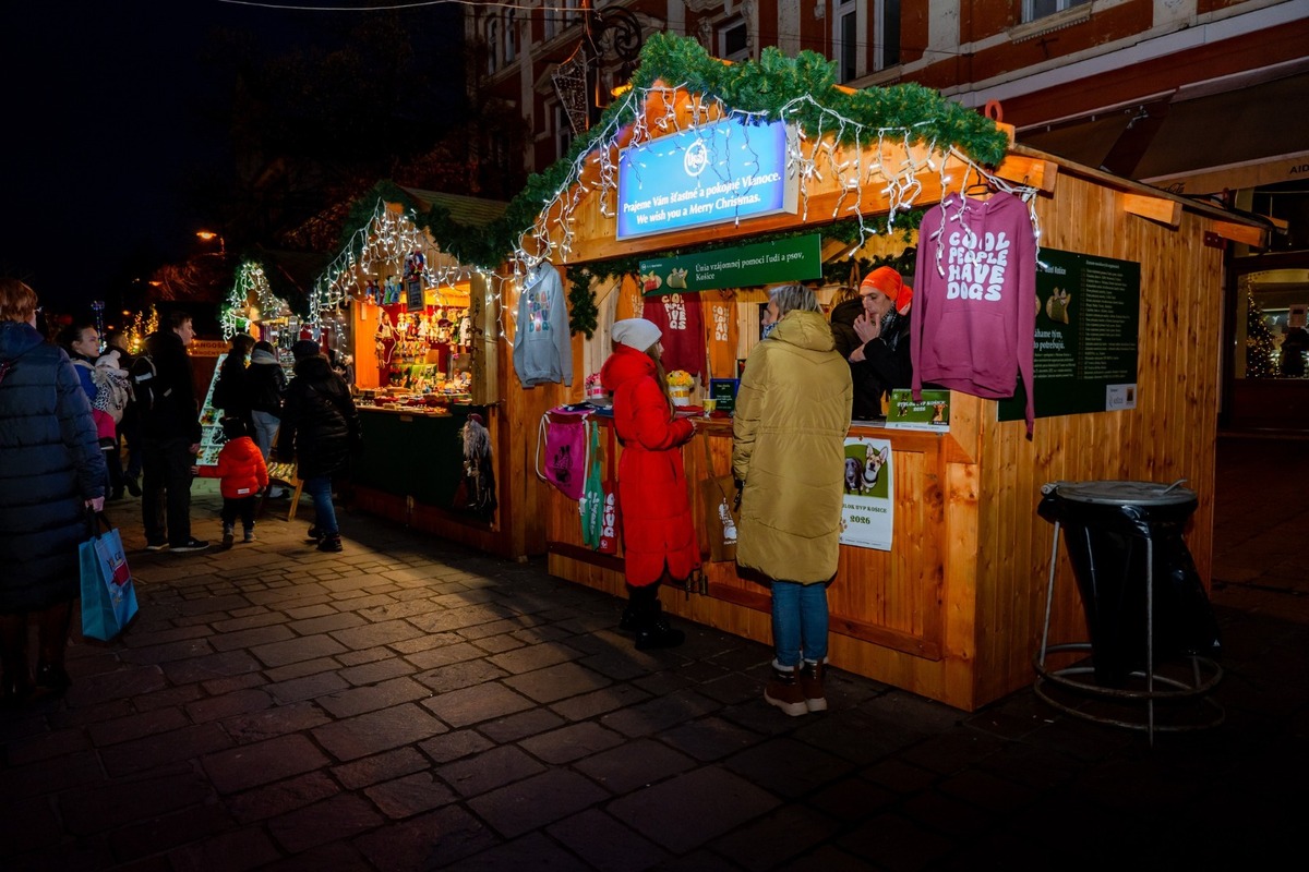 FOTO: Primátorský punč na vianočných trhoch v Košiciach, foto 9
