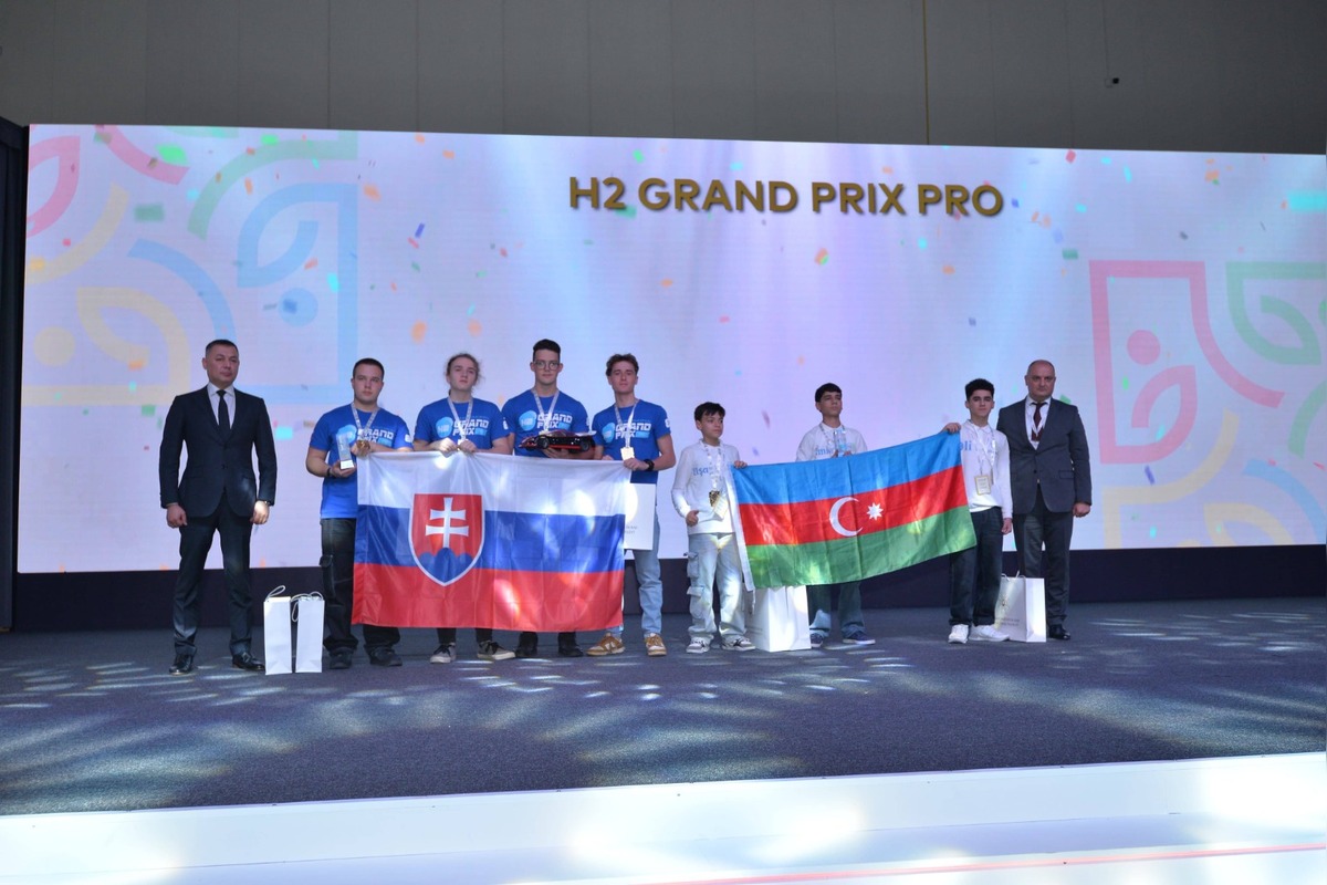 FOTO: Košickí stredoškoláci doviezli z Azerbajdžanu zlato, foto 11