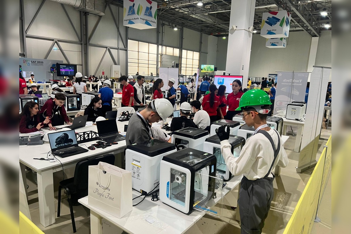 FOTO: Košickí stredoškoláci doviezli z Azerbajdžanu zlato, foto 10