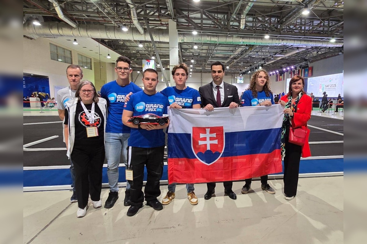 FOTO: Košickí stredoškoláci doviezli z Azerbajdžanu zlato, foto 2