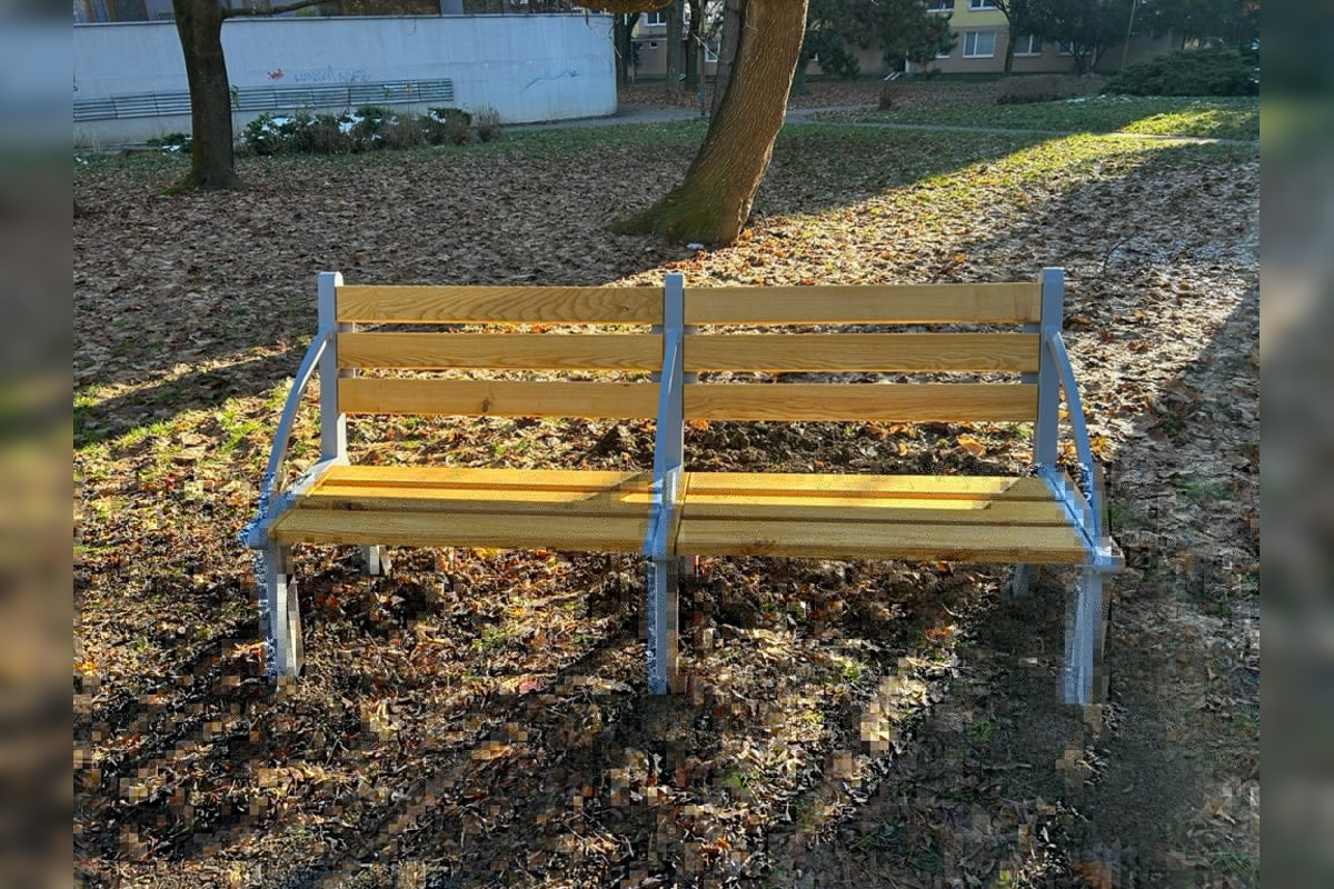 FOTO: Na košickom sídlisku Terasa pribudli nové lavičky, foto 1