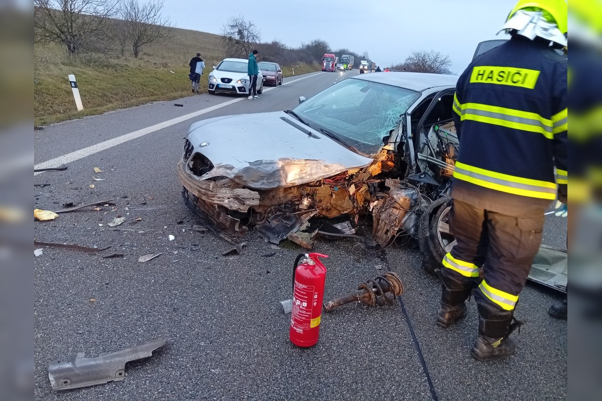 FOTO: Košický hasič zasahoval pri dvoch nehodách počas svojho voľna, foto 1