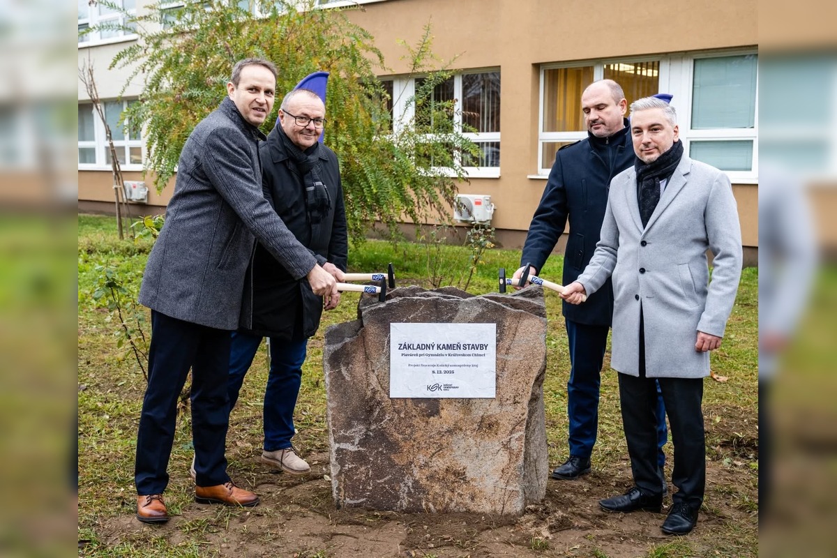 FOTO: V kráľovskom Chlmci sa začína s výstavbou plavárne, foto 8