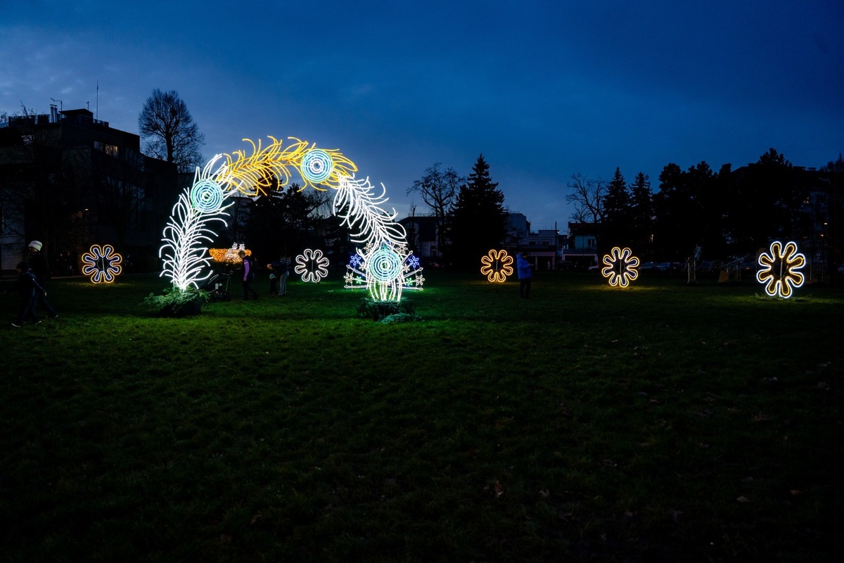 FOTO: V Mestskom parku v Košiciach sa rozžiarilo Rozprávkovo, foto 6